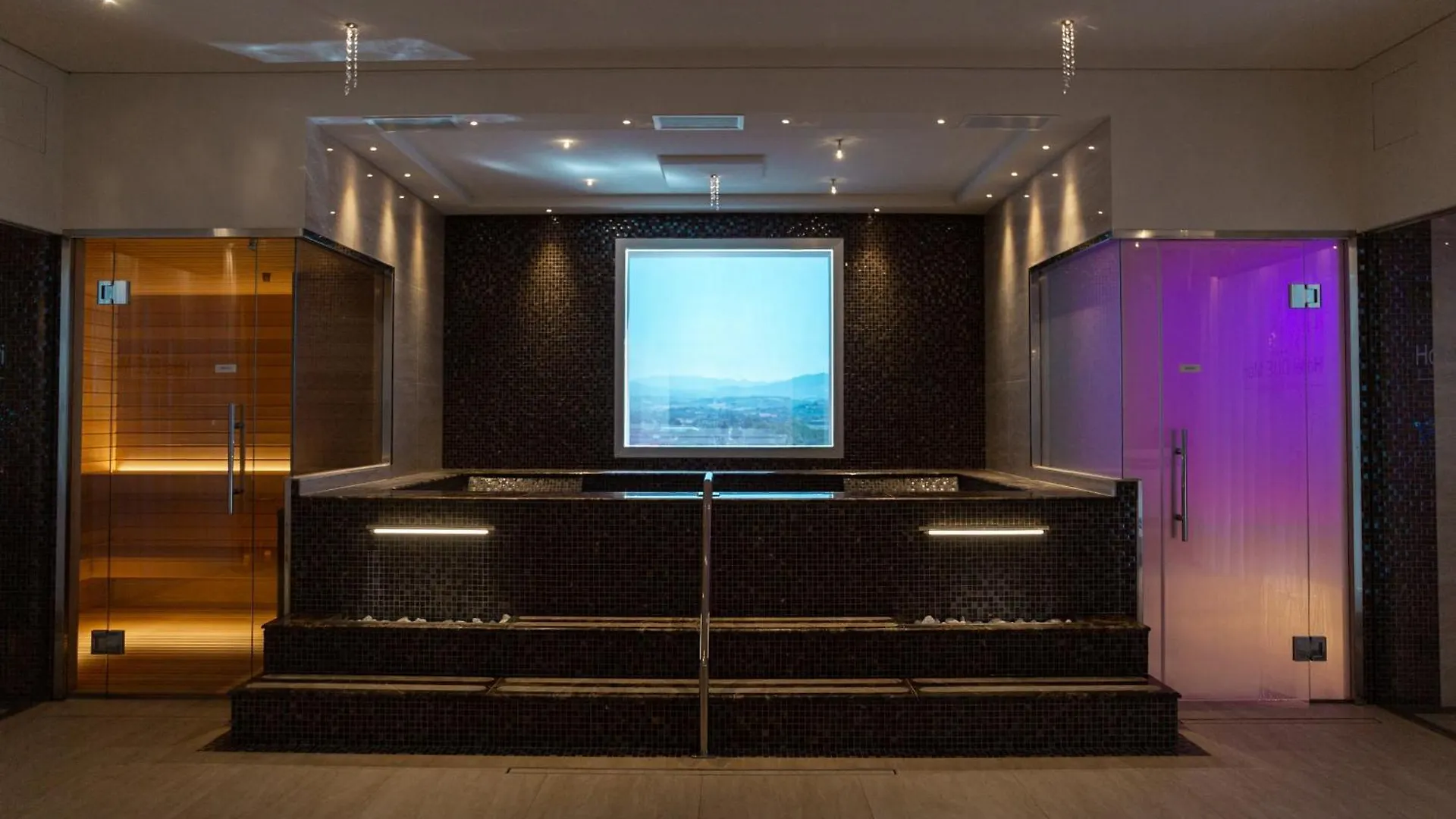 Hotel Due Mari & Spa Rimini 4*,  Italia